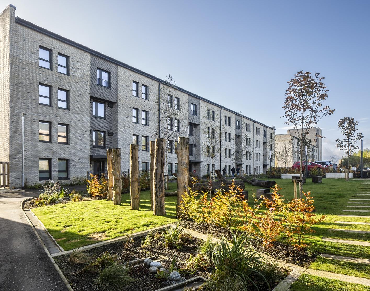 Dundashill exteriors 2